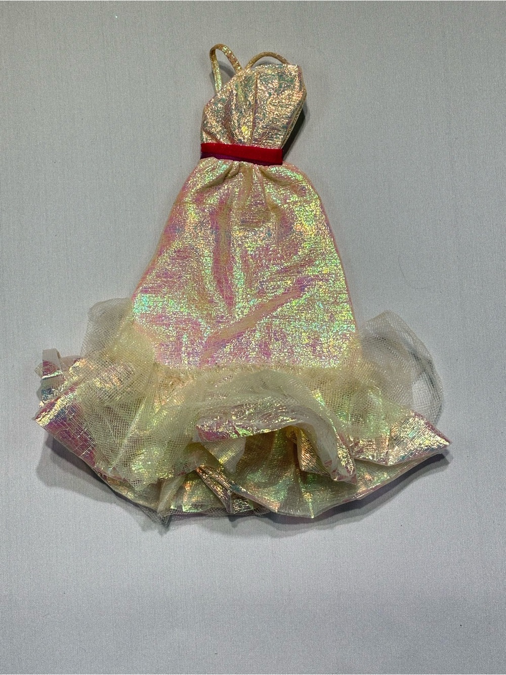 ✨ Vintage 1983 Crystal Barbie Iridescent Ball Gown ✨(#4598)!